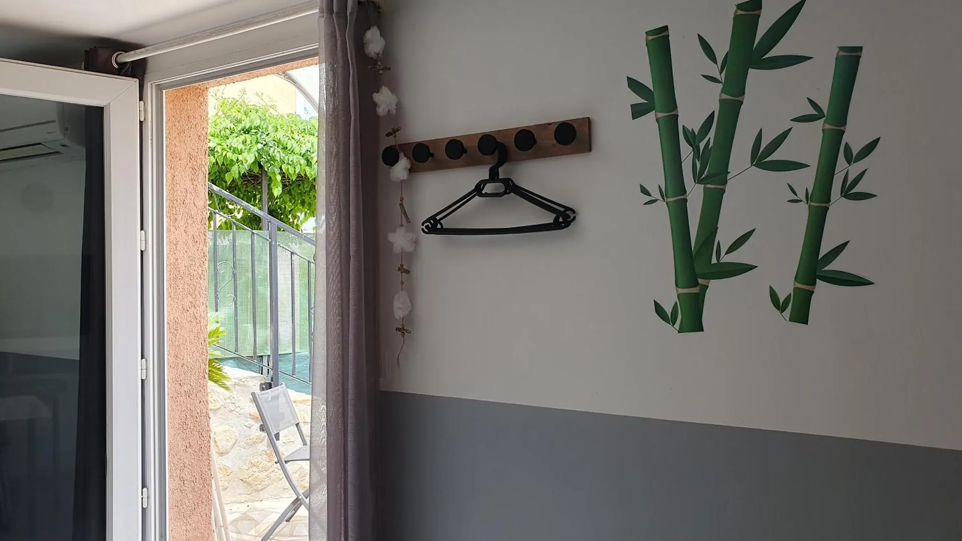 Apartment Appartement Independant Dans Maison Avec Parking Gratuit Grasse